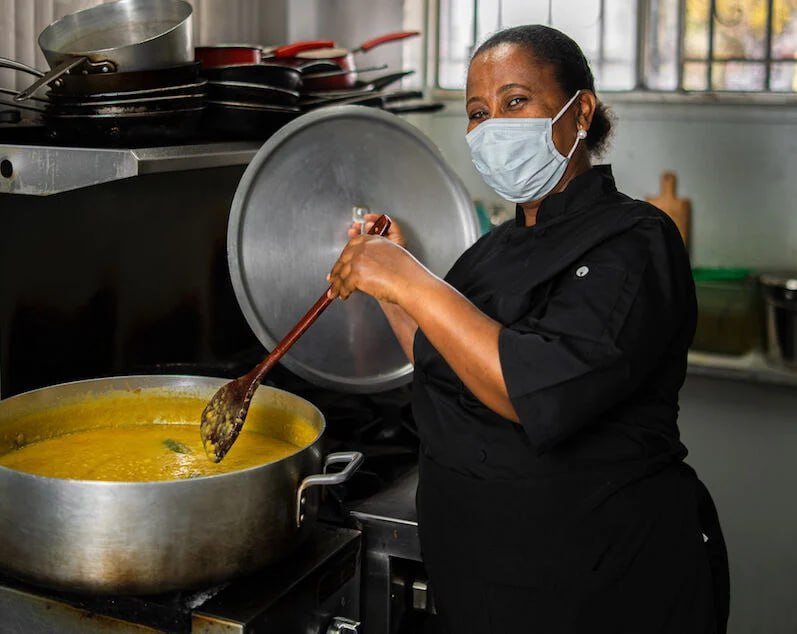 GIHON chef preparing Ethiopian food